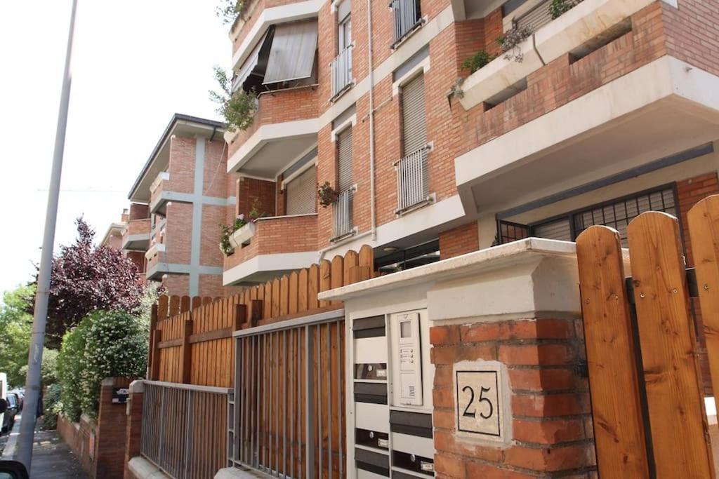 Vatican Flat Spacious Cozy With Court روما المظهر الخارجي الصورة