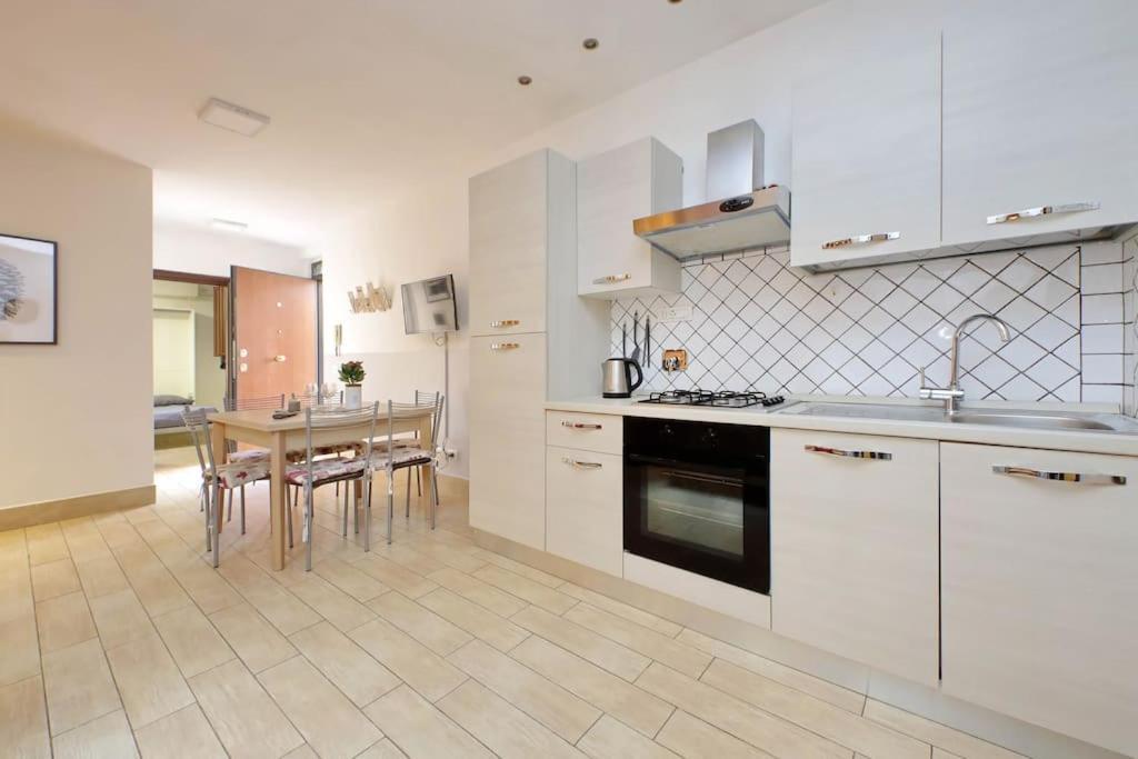 Vatican Flat Spacious Cozy With Court روما المظهر الخارجي الصورة