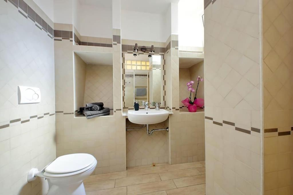 Vatican Flat Spacious Cozy With Court روما المظهر الخارجي الصورة